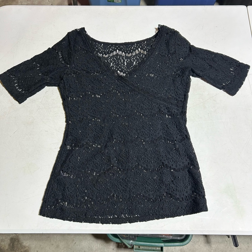 Guess *Org. $65* Black Lynn Half-Sleeve Lace Top Size Medium